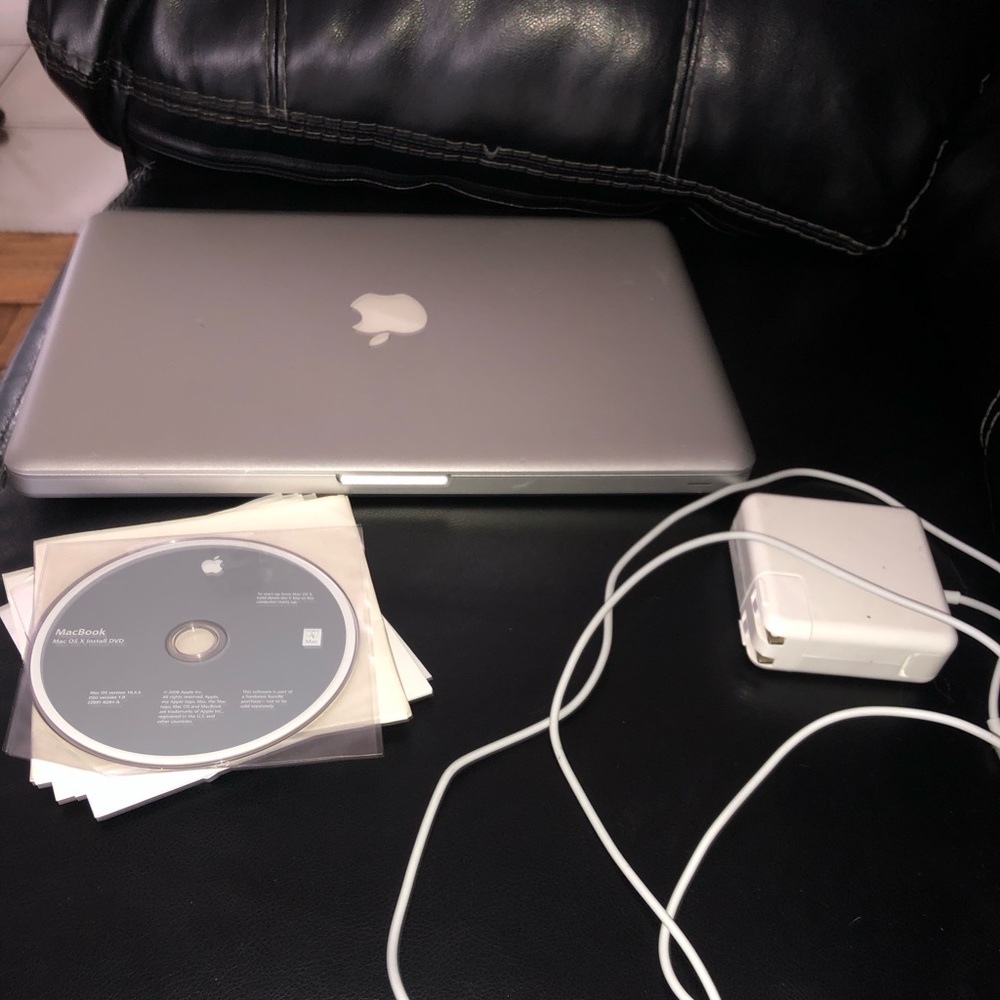 MacBook Laptop